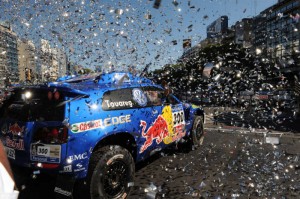 DAKAR ARGENTINA CHILE 2011 - CEREMONIE DE DEPART / START CEREMONY / STAGE 1 : BUENOS AIRES (ARG) / VICTORIA (ARG) - 01/01/11 - PHOTO : ERIC VARGIOLU / DPPI - SAINZ CARLOS (SPA) - VOLKSWAGEN RACE TOUAREG / VW MOTORSPORT I - AMBIANCE PORTRAIT